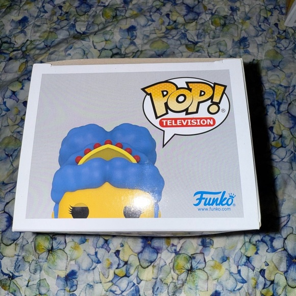 Funko Pop! The Simpsons - Marjora Vinyl Figure - Picture 5 of 6
